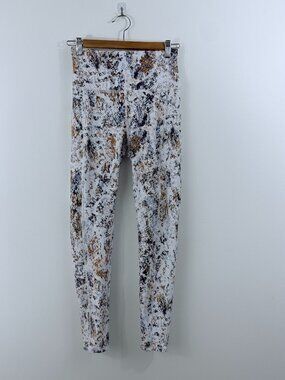 Savvi High-Waisted Printed Activewear Pocket Leggings - Size Medium